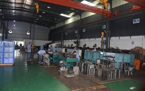 mold workshop from custom manufacturing factory