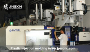 plastic injection mold making