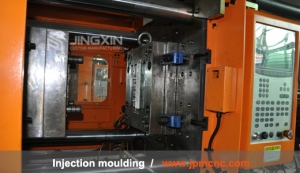 what is injection moulding